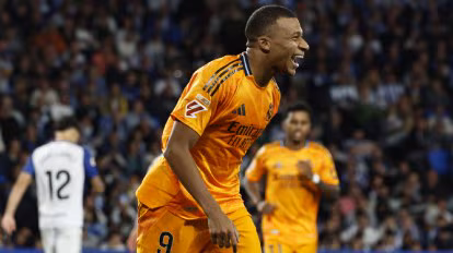 一位具有持 一位具有持